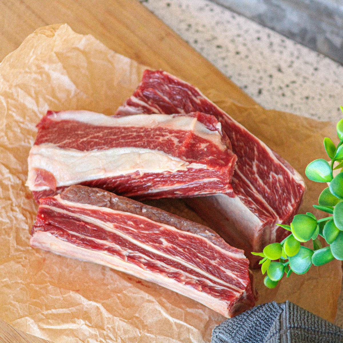 Grass-fed bone-in beef short ribs ready for braising – Waseda Farms