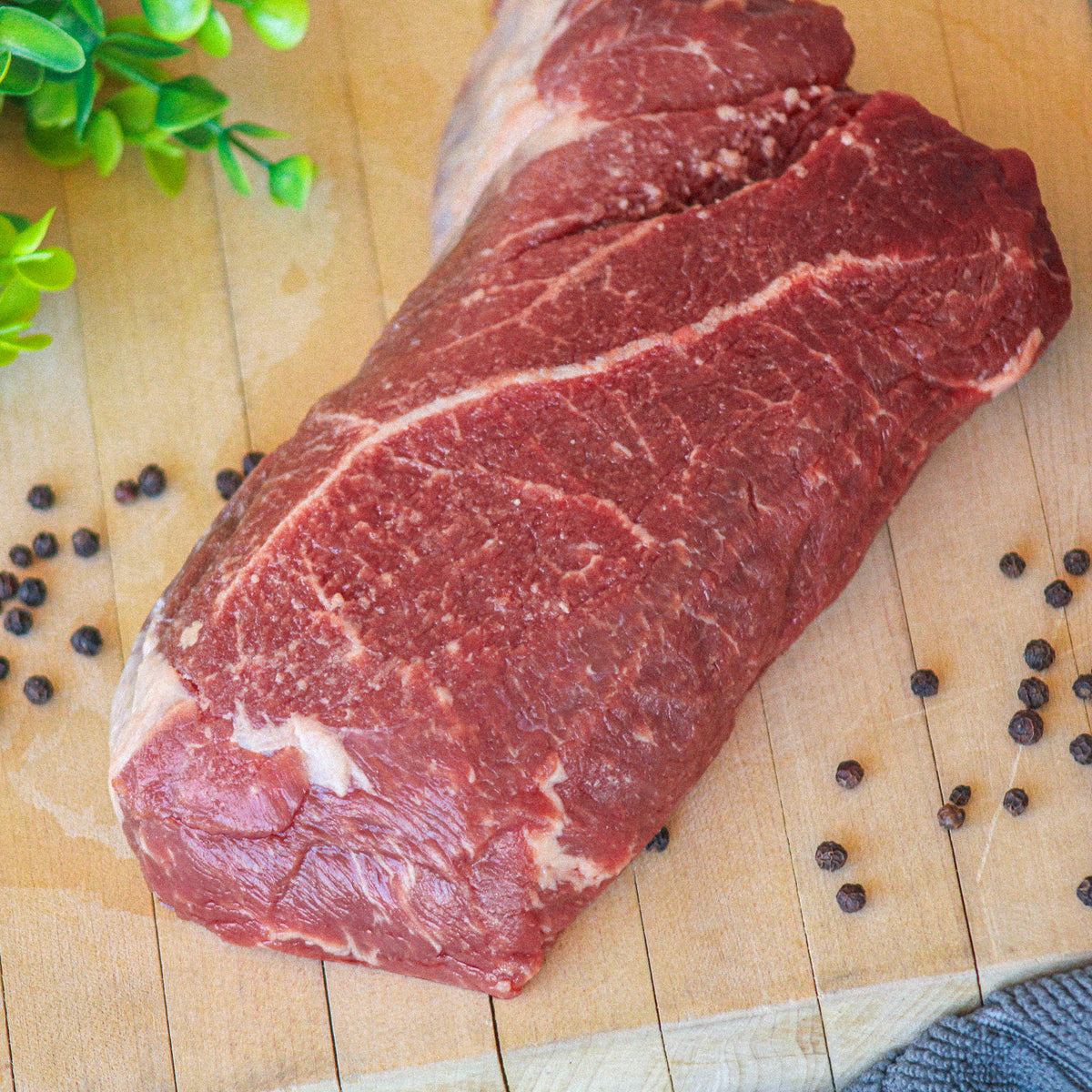 Close-up of a grass-fed beef English roast – Waseda Farms